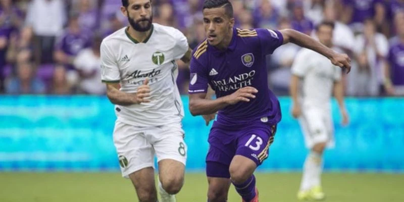 Lối chơi và những gương mặt nổi bật trong trận đấu